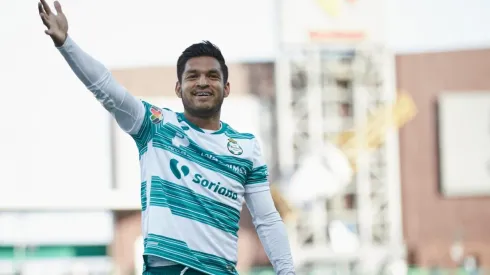 Santos Laguna ya le gana a Toluca.