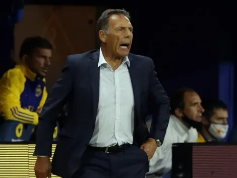 Russo y Riquelme siguen de cerca a Elías Gómez, jugador de Argentinos