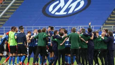 Jugadores del Inter celebrando el título de Serie A.
