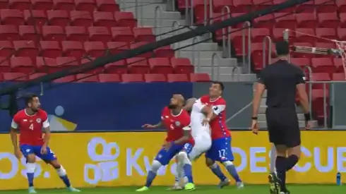 El penal de Gary Medel.