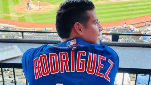 James Rodríguez con jersey de los New York Mets