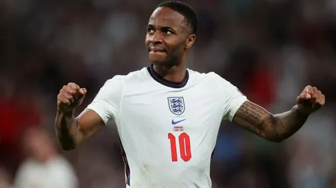 Festejo de Raheem Sterling con Inglaterra.