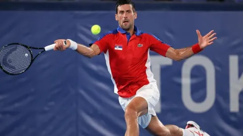 Djokovic se deshace de Nishikori para llegar a semifinales de Tokio 2020.