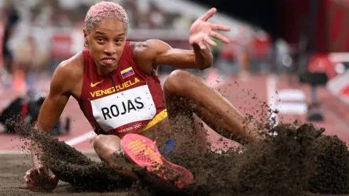Yulimar Rojas, en su primer intento, clasifica a la final de salto triple.