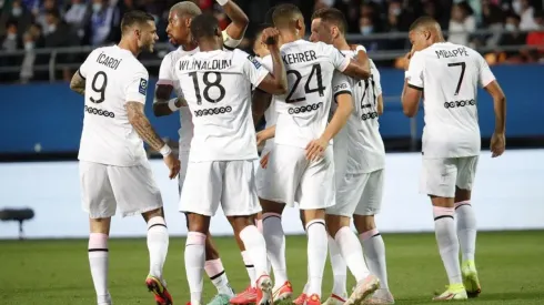Festejo de gol de PSG.
