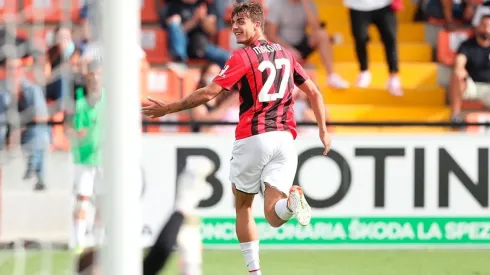 Daniel Maldini en festejo de gol con Milan.