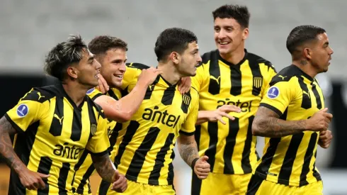 Peñarol se prepara para el clásico ante Nacional.