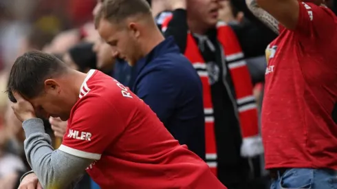Los hinchas de Manchester United ante la brutal goleada de Liverpool.