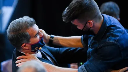 Joan Laporta, junto a Gerard Piqué cuando asumió como presidente de Barcelona.