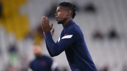 Paul Pogba, lesionado y sin poder jugar en lo que resta del año.