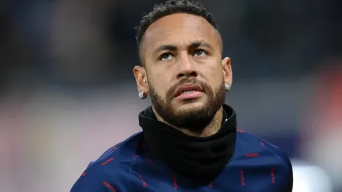 Neymar podría perderse un duelo clave por Champions League.