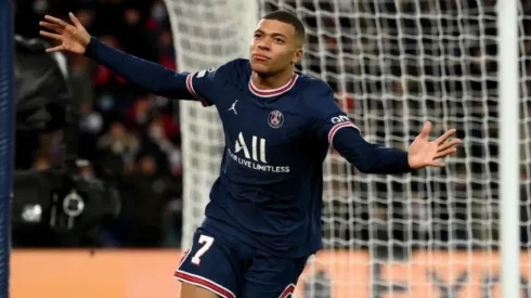 Mbappé anotó un doblete en solo siete minutos ante Brujas.