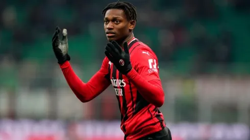 Rafael Leao y un insólito gol para Milan.