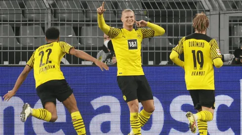 Festejo de gol de Borussia Dortmund.