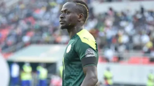 Sadio Mané anotó un golazo 'mareado' para clasificar a Senegal a cuartos de Copa África.