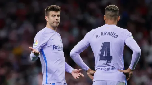Gerard Piqué y Ronald Araújo.