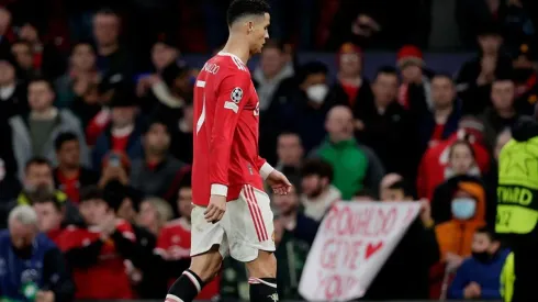CR7 abandonando el estadio de Old Trafford.