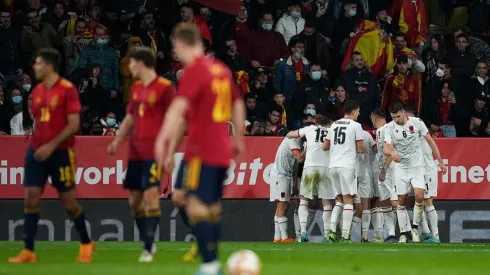 Albania festeja gol.
