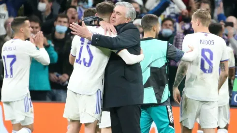 Carlo Ancelotti y jugadores del Real Madrid.