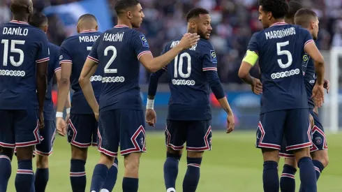 Festejo de gol de PSG.