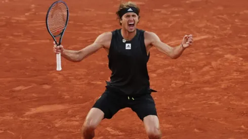 Zverev se mete en semifinales tras vencer a Alcaraz.