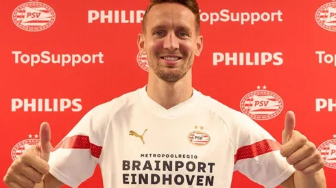 Luuk de Jong en presentación con PSV.