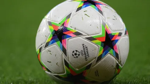 Balón de la Champions League.