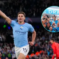El detalle increíble de Julián Alvarez en la foto del festejo de Manchester City