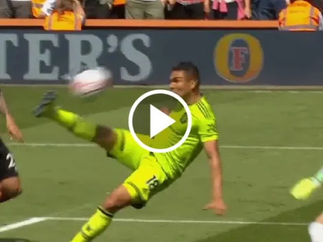 VIDEO: espectacular pirueta de Casemiro para un golazo del United