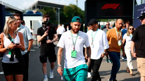 Neymar dice presente en el GP de España por la Fórmula 1 y su futuro es incertidumbre.