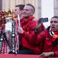 Fue campeón con Manchester United, pero anunció su retiro a los 33 años
