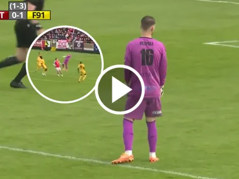 Video viral | Arquero salió del área, cabeceó y se metió un gol en contra nunca visto