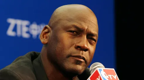 Michael Jordan vendió a Charlotte Hornets en la NBA.