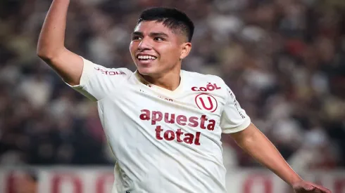 El golazo a lo Barcelona que hizo Piero Quispe.