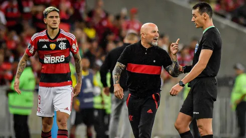 Ahora la directiva de Flamengo sancionó al delantero ex Fiorentina y Sampaoli no podrá contar con él ante Olimpia.