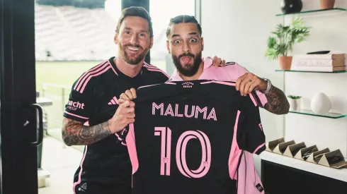 Maluma viralizó la particular sorpresa de Lionel Messi.