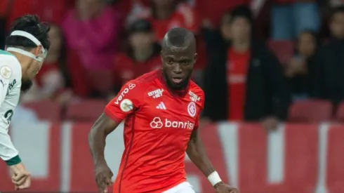 El 9 ecuatoriano se peleó con un compañero y un miembro del cuerpo técnico