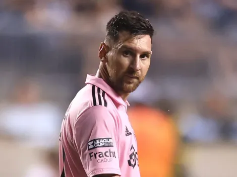 La estrella que se ofreció para jugar con CR7 calentó la primera final de Messi