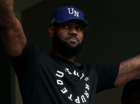Lakers lo hizo oficial: LeBron James lució la camiseta de su nuevo ‘equipo’