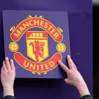Manchester United cierra venta millonaria en la recta final del mercado