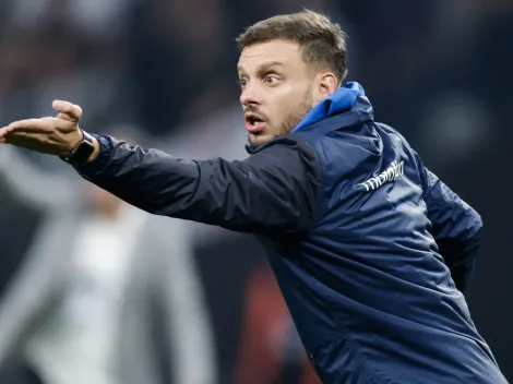 A Martín Anselmi lo buscan desde Argentina y el DT responde