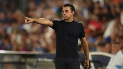 Xavi sigue mirando el mercado.