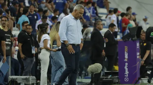 El DT tomaría esta decisión respecto a su futuro en Emelec