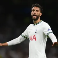 Bentancur hace celebrar a Tottenham y al Uruguay de Bielsa