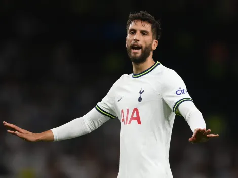 Bentancur hace celebrar a Tottenham y al Uruguay de Bielsa