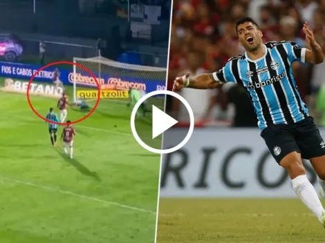 Acostado y de cabeza: inexplicable gol en contra de compañero de Suárez