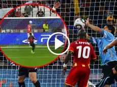 A lo Suárez: la sacó con la mano para evitar un gol del rival