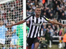 Isak y Newcastle eliminan a Manchester City de la Carabao Cup
