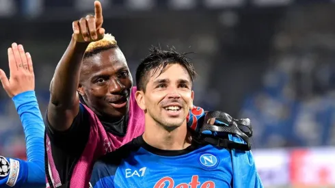 Victor Osimhen y Gio Simeone.