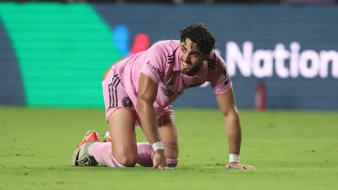 El 9 ecuatoriano está lesionado y podría quedar fuera de 'La Tri'.